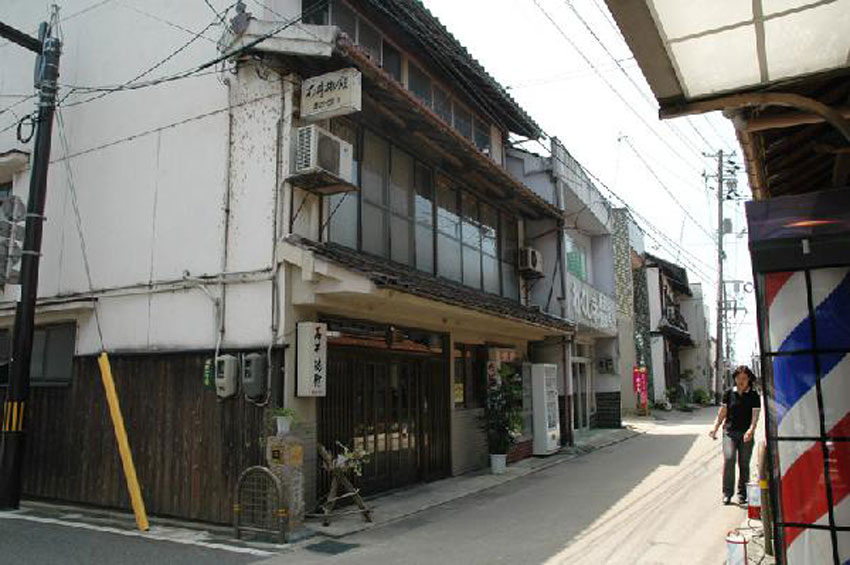 石井旅館【泊まる】